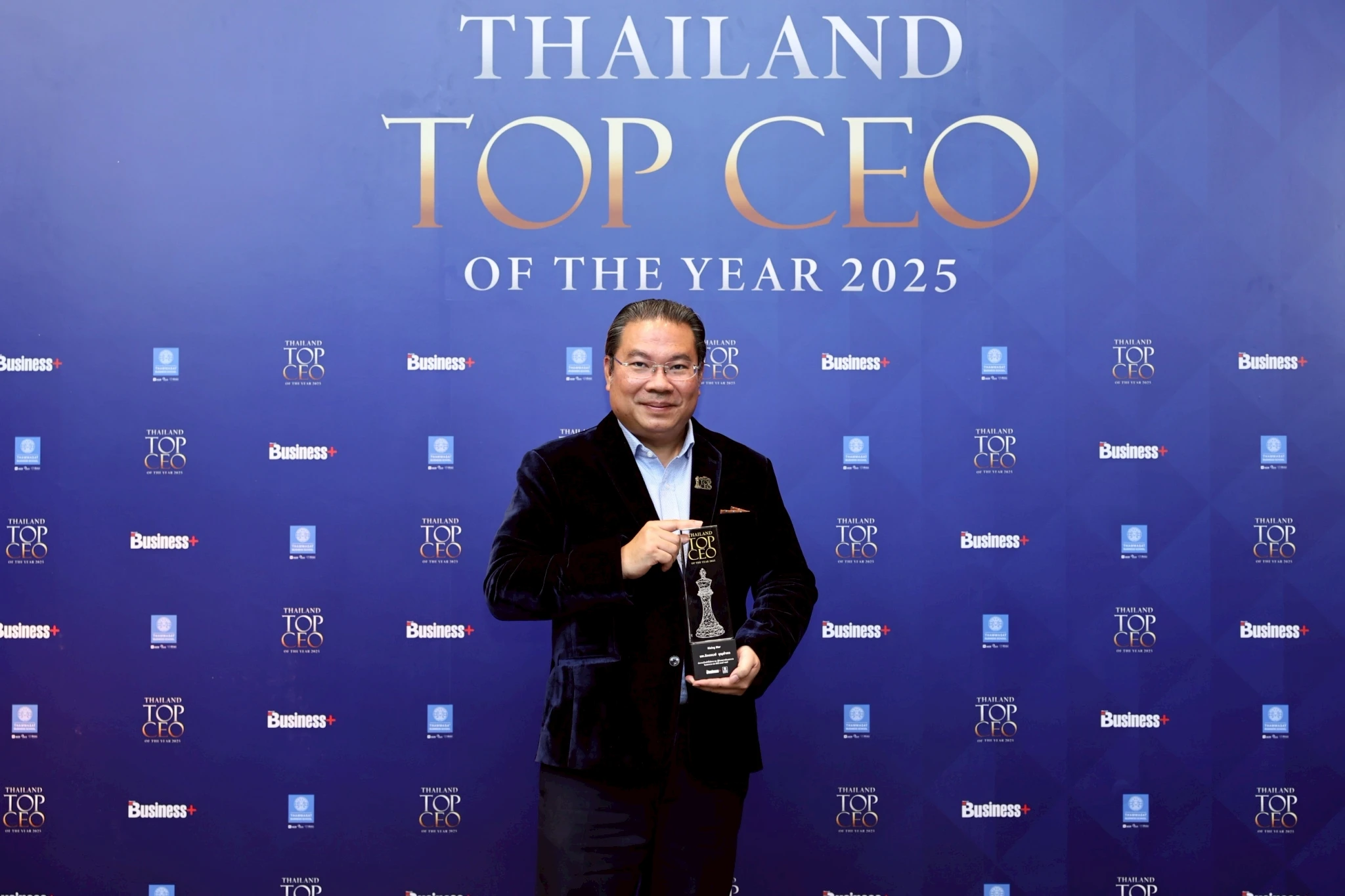 S Spine Executive Wins Top CEO 2025 Award